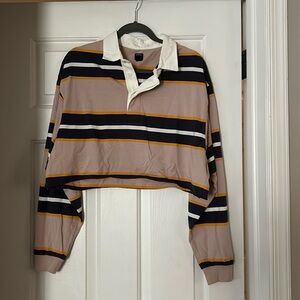 Cropped long sleeve striped shirt